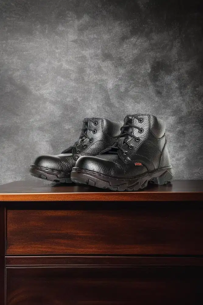 Cepat Sepatu safety untuk teknisi PDL Cikampek