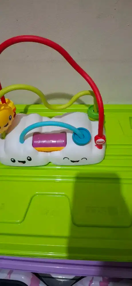 Mainan fisher price untuk balita