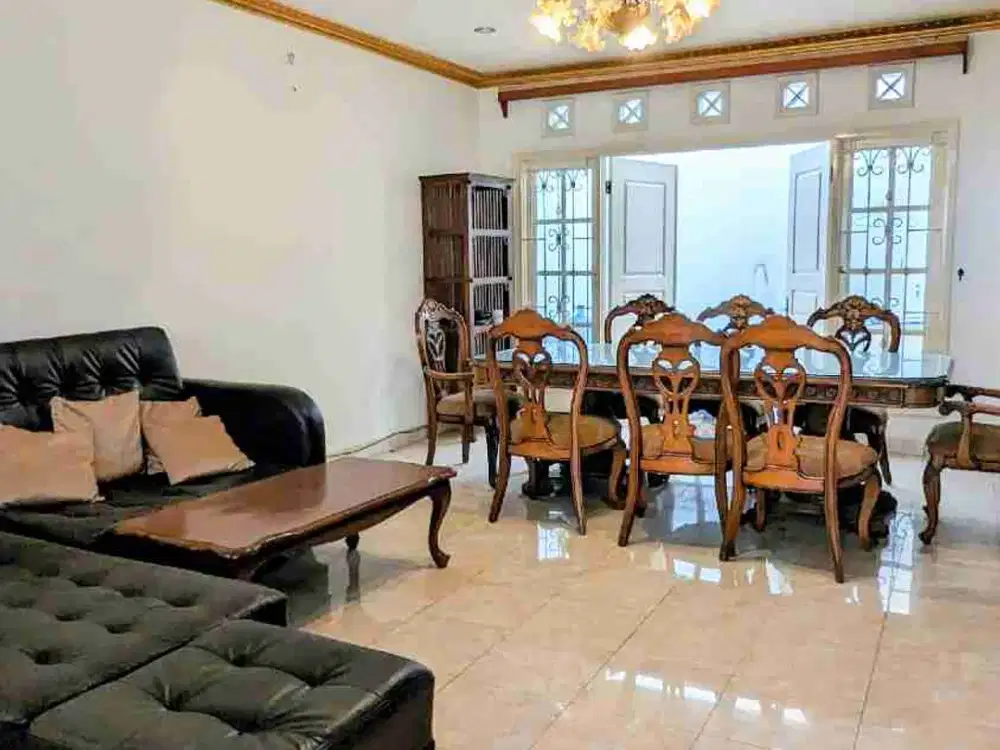 Rumah Raffles Hills Cibubur termurah depan TRANSPARK CIBUBUR
