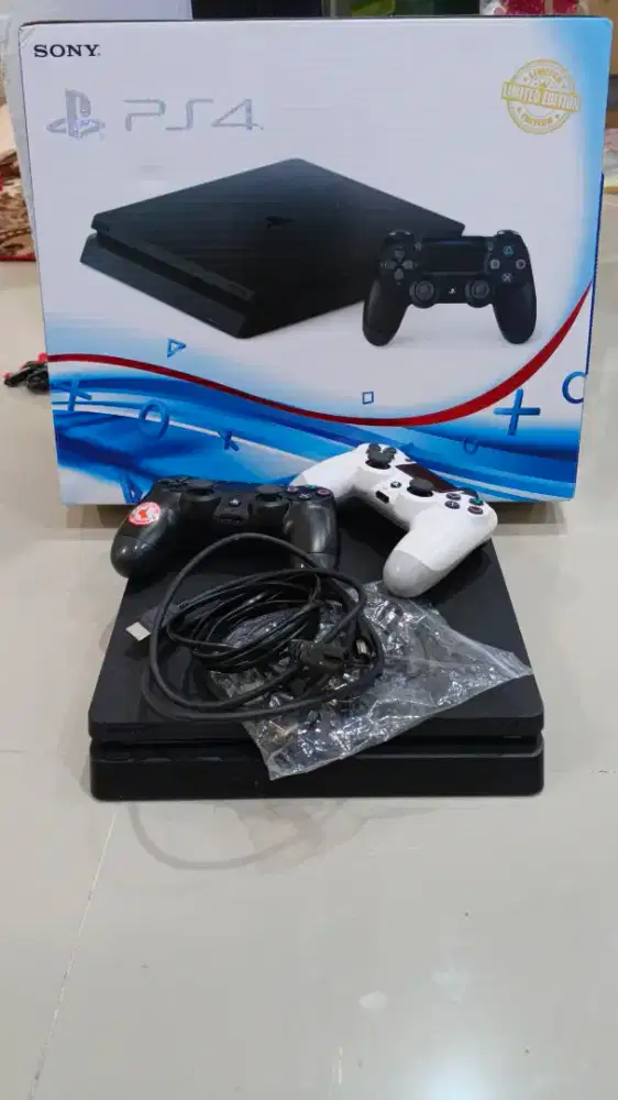 FOR SALE / DIJUAL PlayStation 4 Slim 500gb