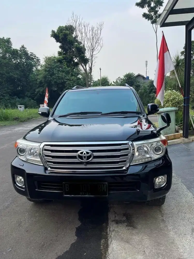 Land Cruiser VX200 V8 JDM / Collector Unit