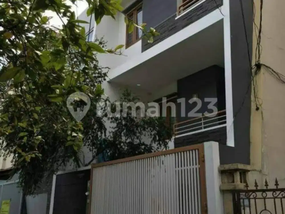 Rumah Dijual Ditomang