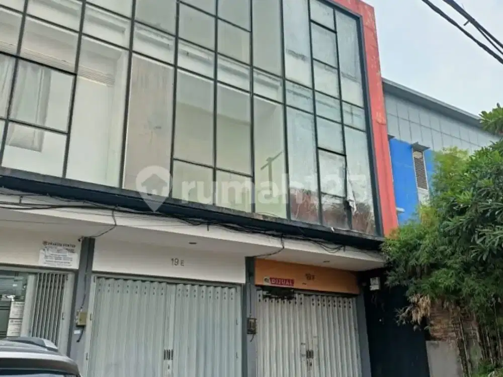 Ruko 3 Lantai Di Kembangan