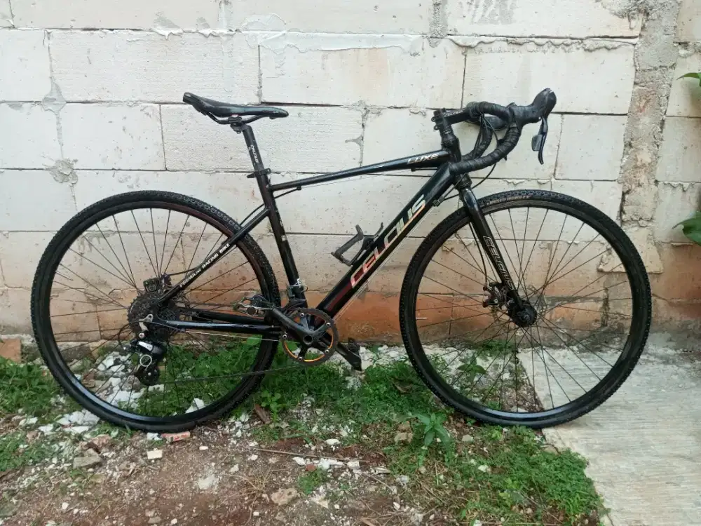 Roadbike Celcius Luxe Semi Gravel