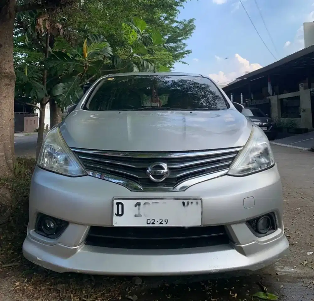 Nissan Grand Livina SV 2014 manual L1111