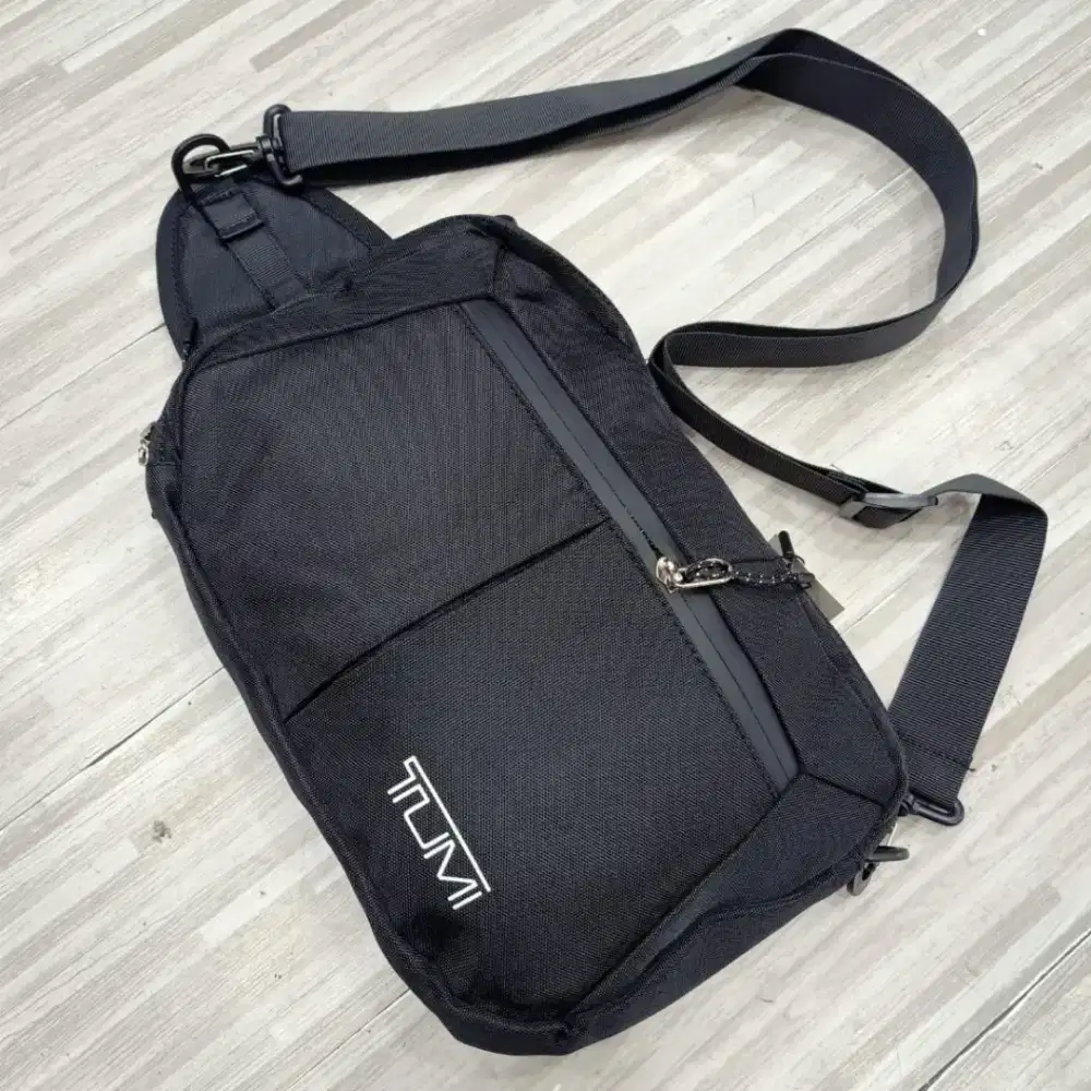 TUMI SLINGBAG BLACK SERIES IMPORT