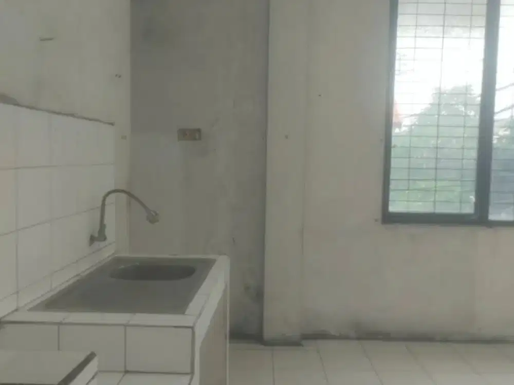 Disewakan/Jual Ruko 3 Lantai Kenjeran Cash Only Surabaya