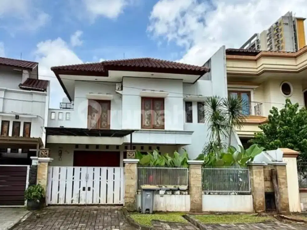 Rumah Asri Hadap Taman - Komplek Terdepan Cinere Dekat Lebak Bulus
