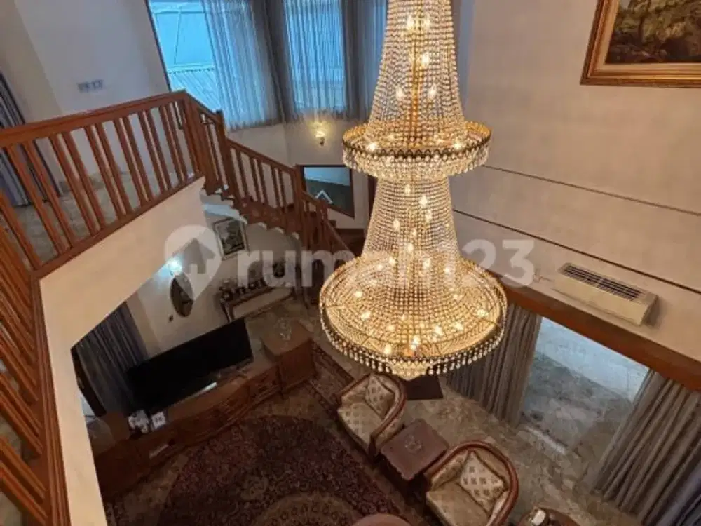 Rumah Homy, Kokoh, Dan Luas Di Komplek Elite Lebak Bulus — Siap Huni Dan Siap Bikin Betah!