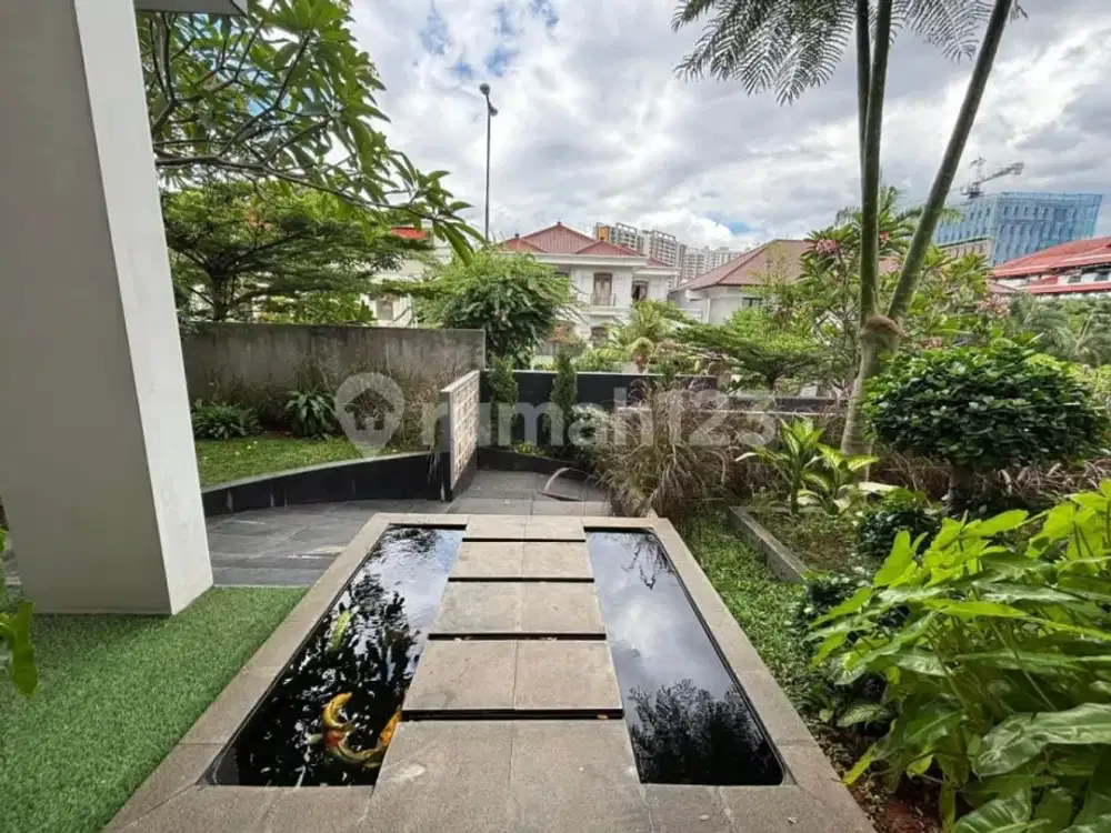 Dijual Rumah Modern Tropis Komplek Cinere Nempel Lebak Bulus Jakarta Selatan