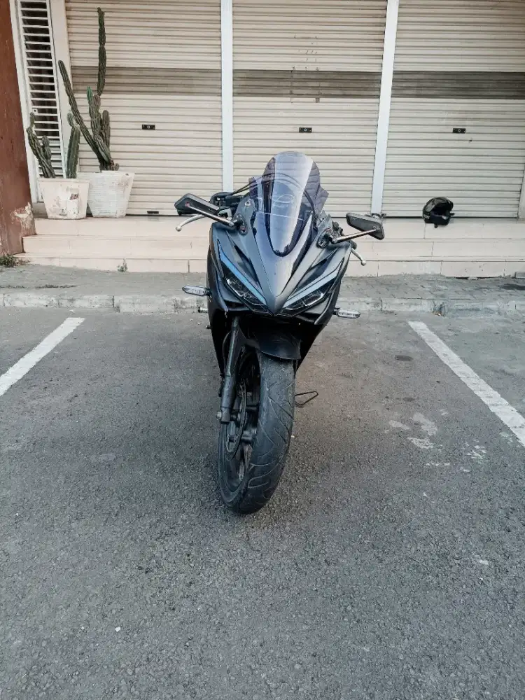Honda CBR150R 2016 Hitam - Surat Lengkap, Banyak Modif, Harga Nego