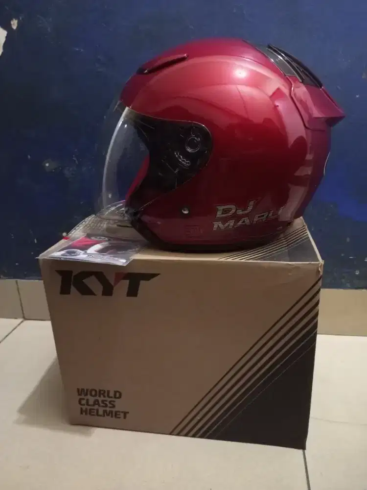 Helm KYT Dj maru