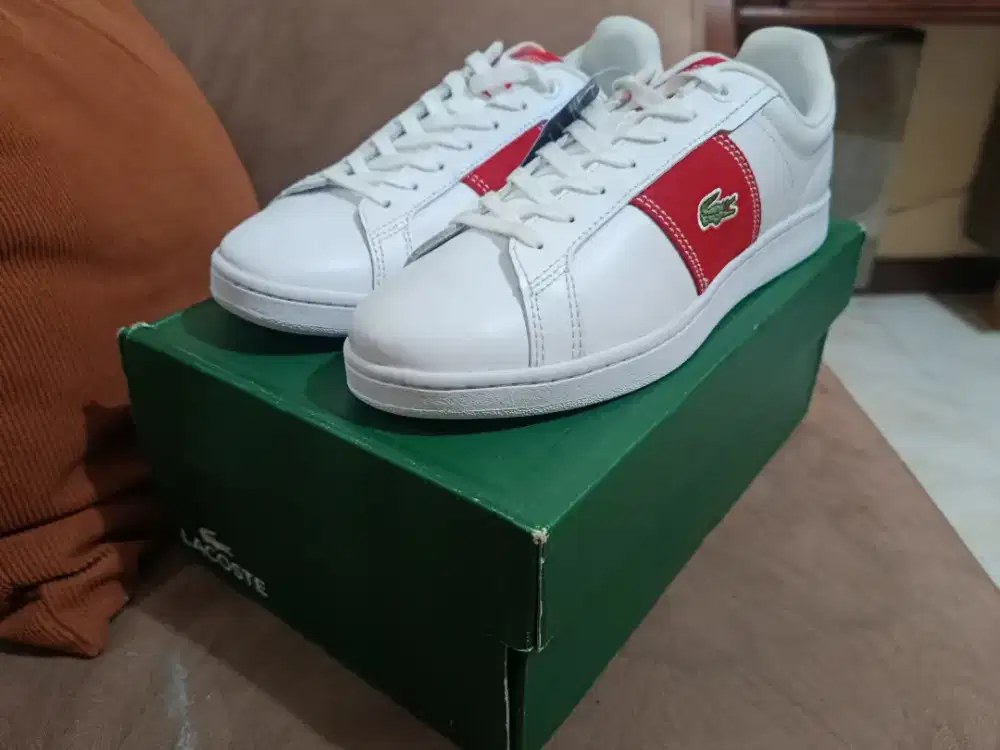 Sepatu lacoste carnaby pro