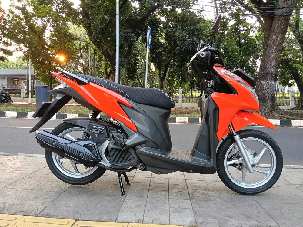DIJUAL CASH HONDA VARIO 125 KZR CBS FI THN 2013 PJK IDUP SIAP PAKAI
