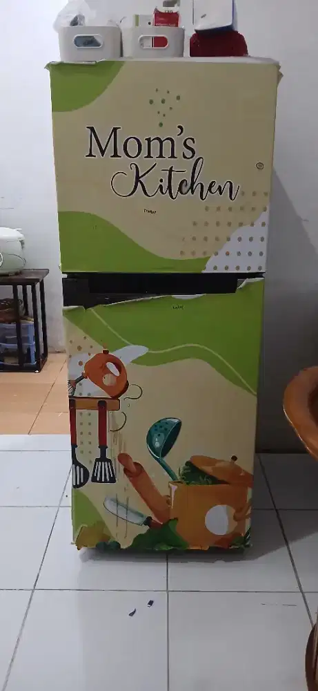 Dijual kulkas  samsung 2 pintu ukuran besar