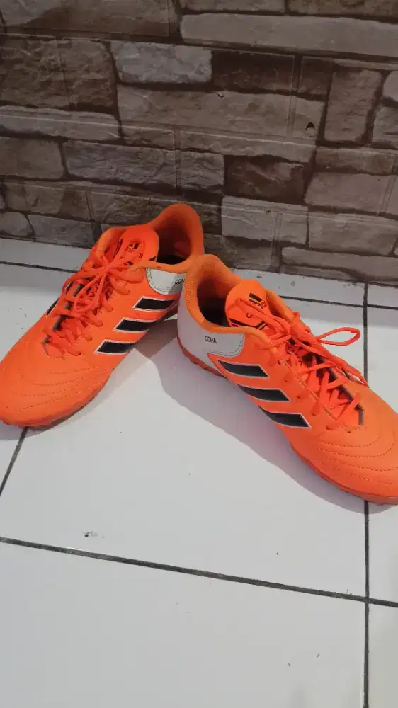 Sepatu Futsal / Mini Soccer