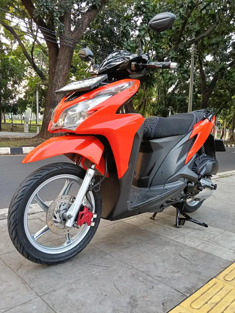 DIJUAL CASH HONDA VARIO 125 KZR CBS FI THN 2013 PJK IDUP SIAP PAKAI