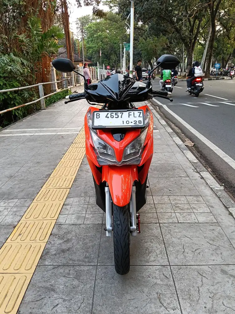 DIJUAL CASH HONDA VARIO 125 KZR CBS FI THN 2013 PJK IDUP SIAP PAKAI