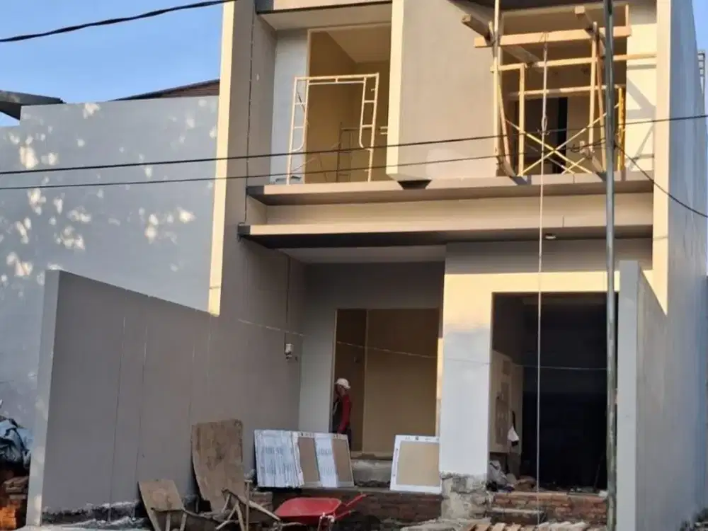 Rumah Baru Manyar New, Minimalis (2Lantai) , Row Lebar 3 Mobil