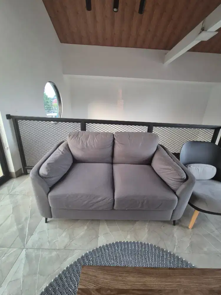 Sofa informa good condition