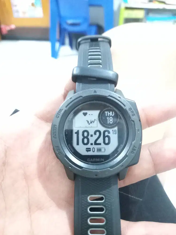 Smartwatch garmin instinct