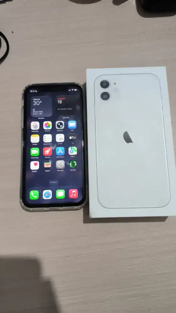 DIJUAL IPHONE 11/128 G WHITE