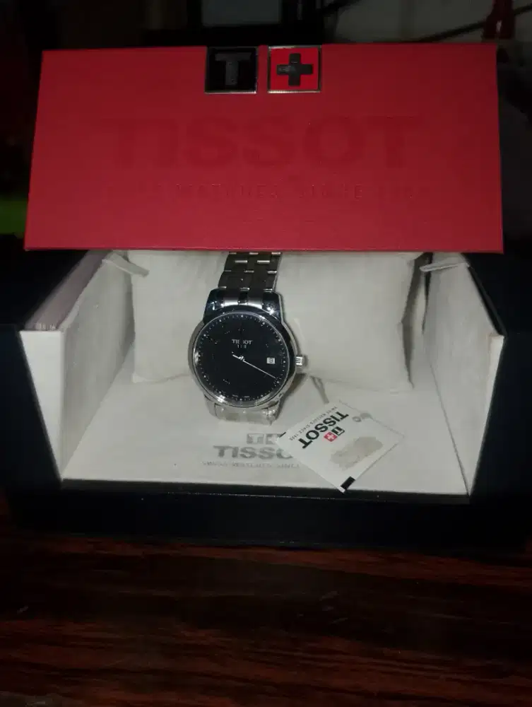 Jam tangan Tissot