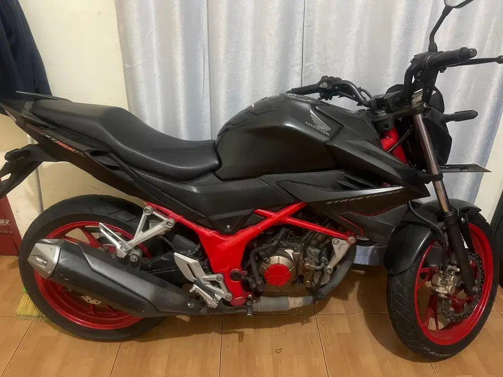 Jual Honda CB 150 R Streetfire