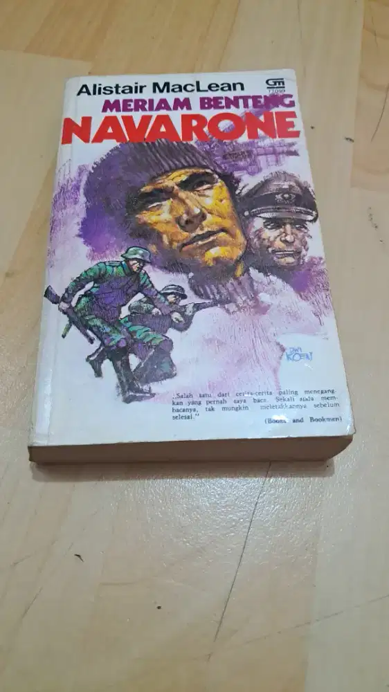 MERIAM BENTENG NAVARONE ALISTAIR MACLEAN