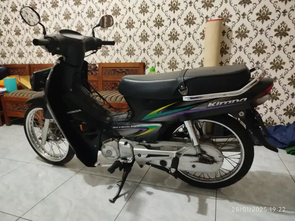 Jual Honda Kirana 2004 hitam silver surat lgkp