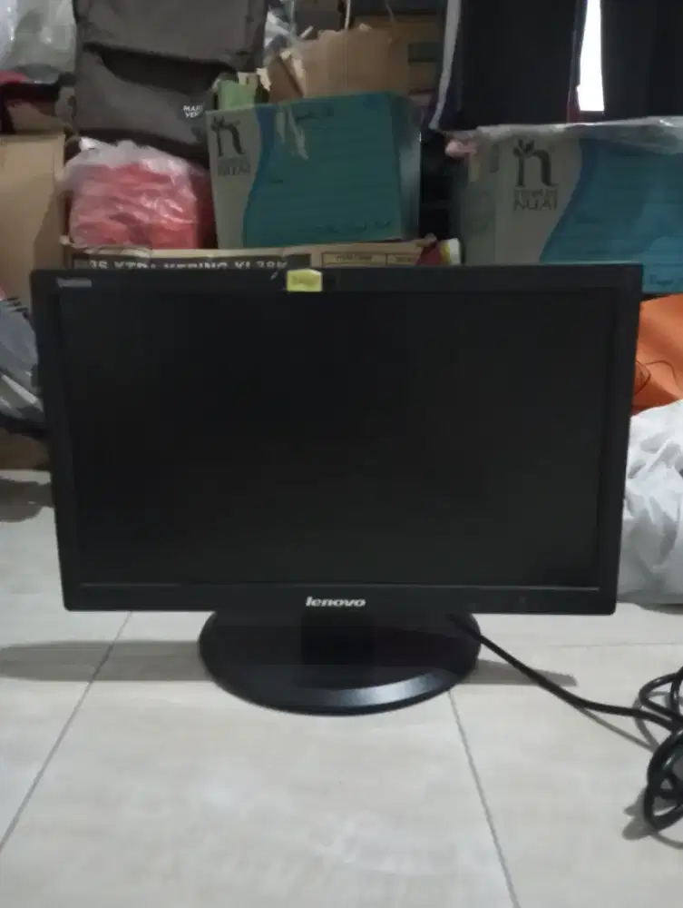 PC / Desktop Lenovo 19 Inch i3 gen 6