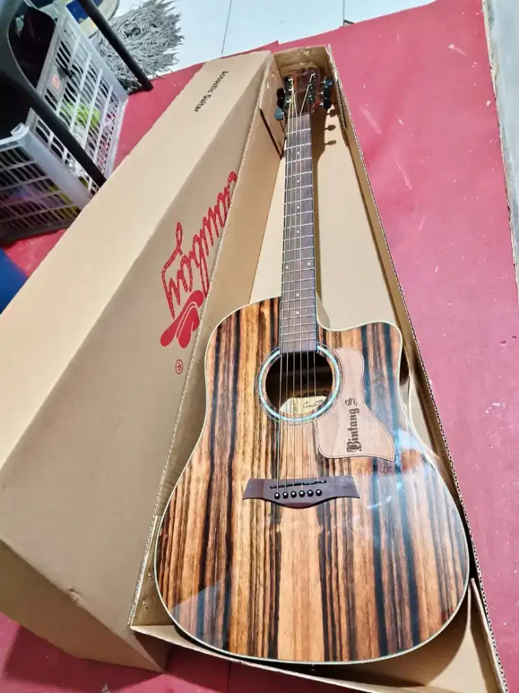 Gitar cowboy original kondisi masih ok