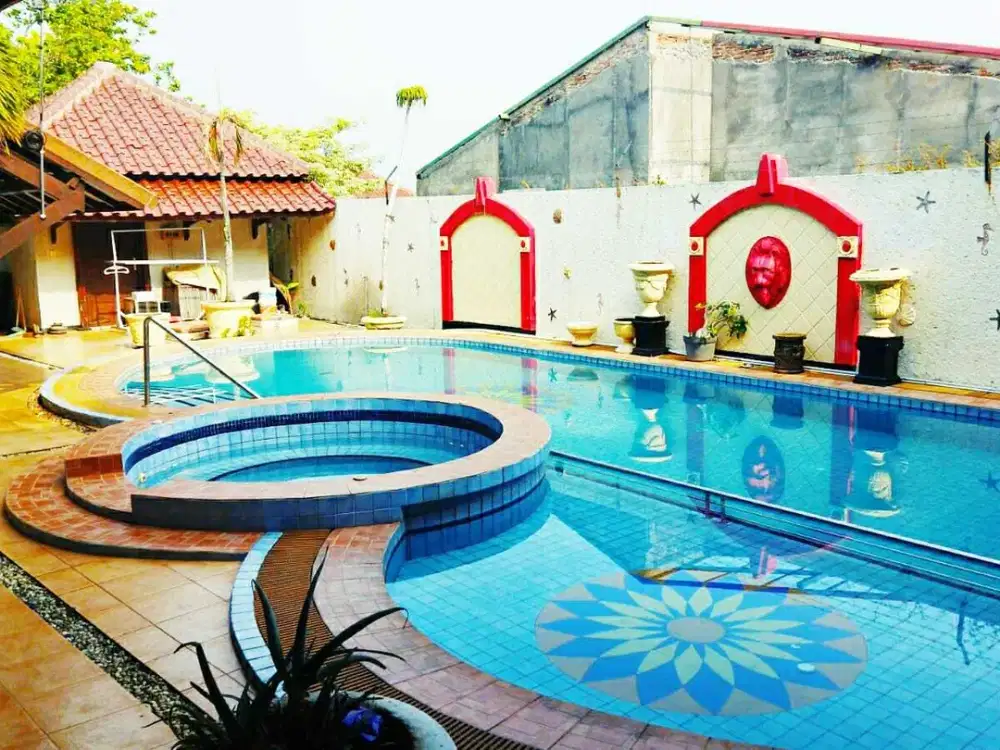 Rumah Luas posisi Hook di Jl Bukit Nakula Bukit Sari, Ngesrep
