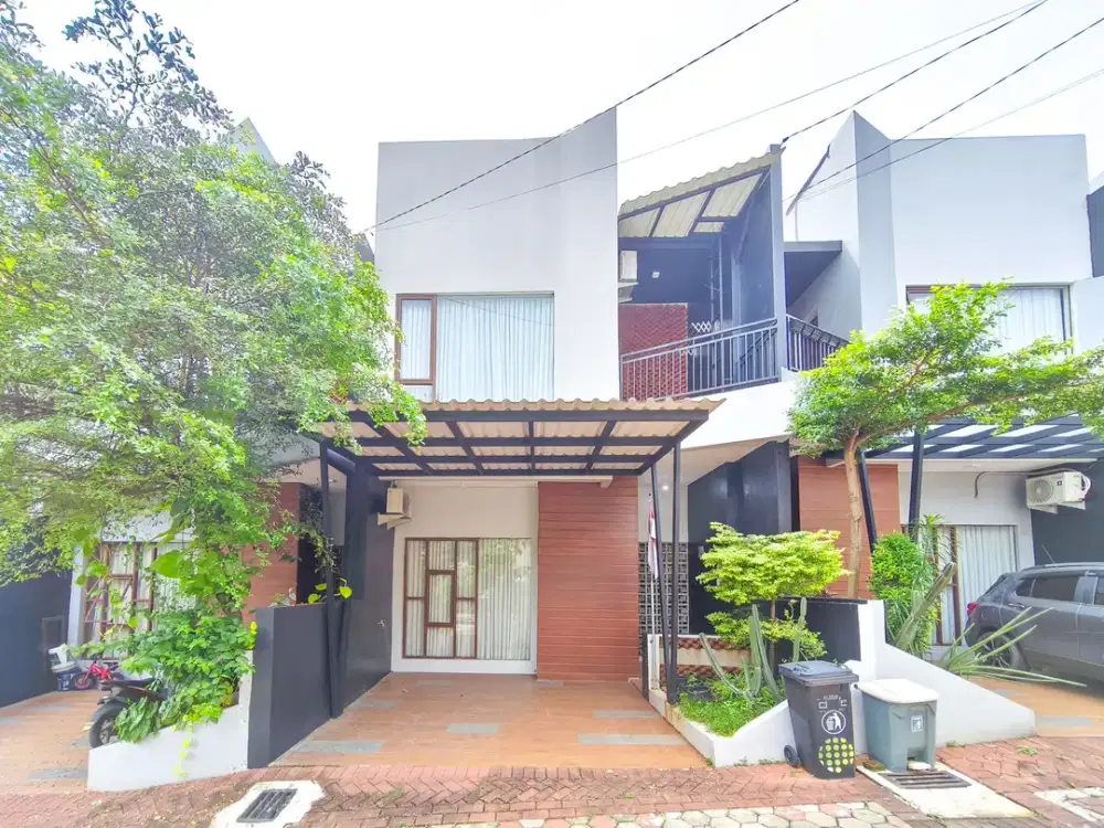 Rumah Strategis 15 Menit ke Stasiun Serpong 2 Lt Bebas Banjir J-39295