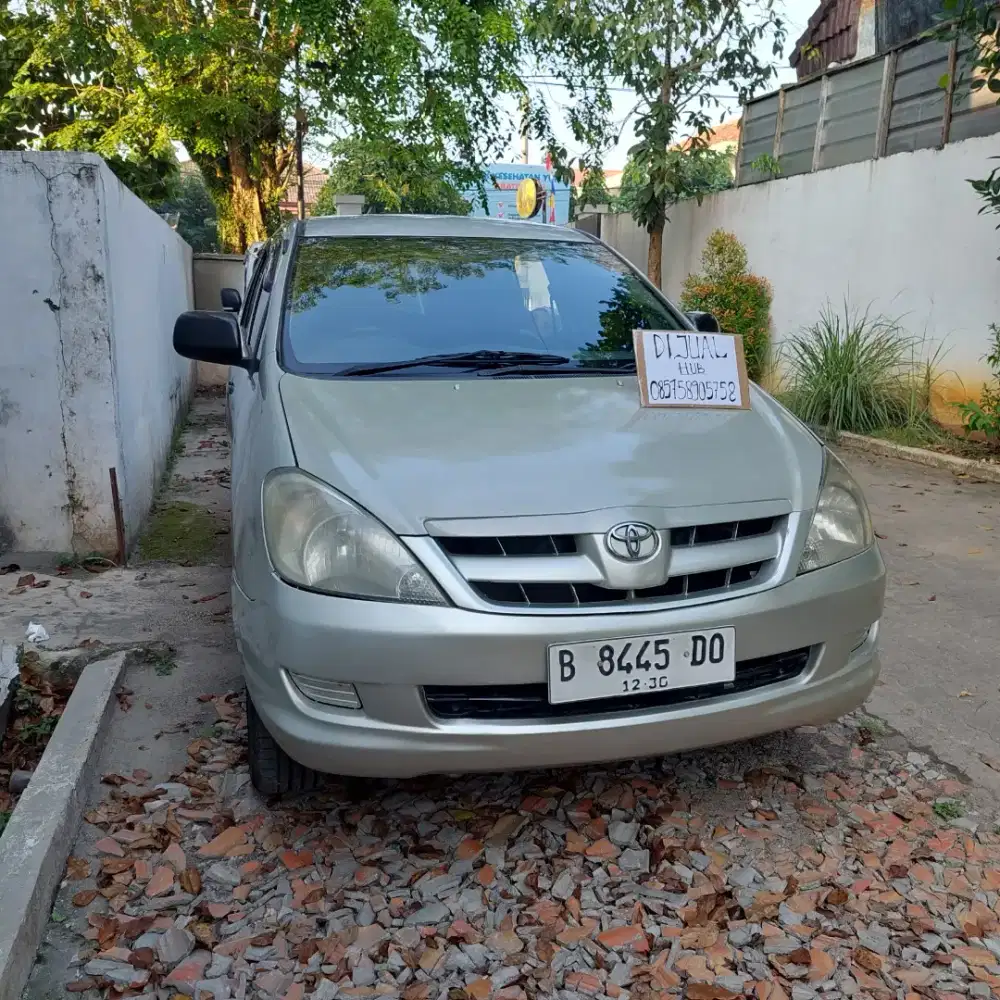 Kijang inova 2005