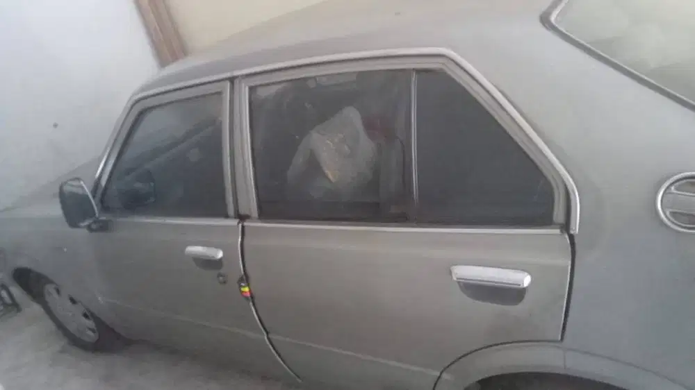 Mobil antik Toyota Corolla tahun 1978