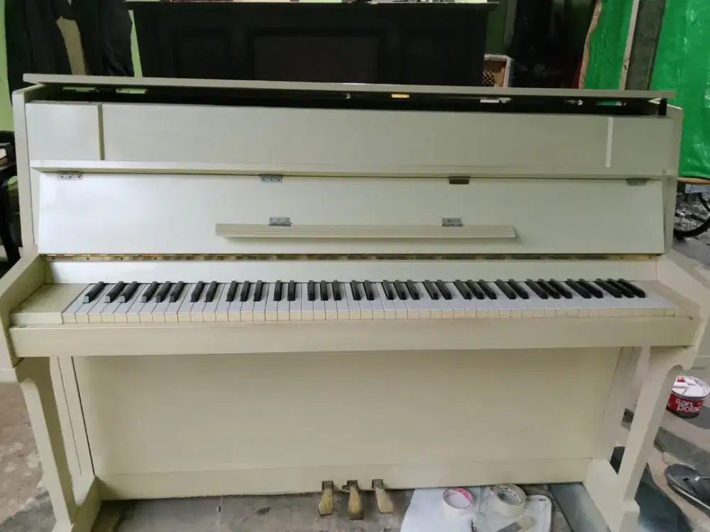 Piano yamaha LU 101 CPE SERI 401435
