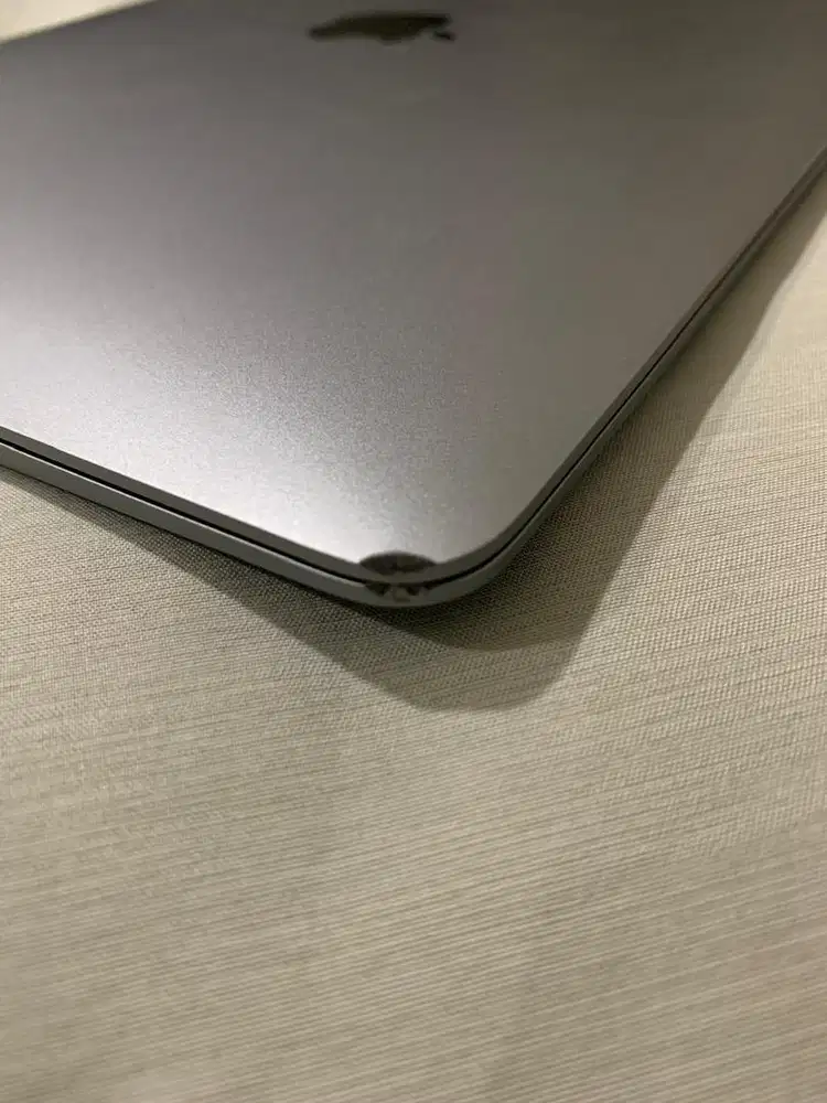 Laptop bekas merk macbook air