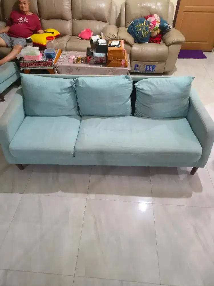 Sofa Ruang Tamu Keluarga