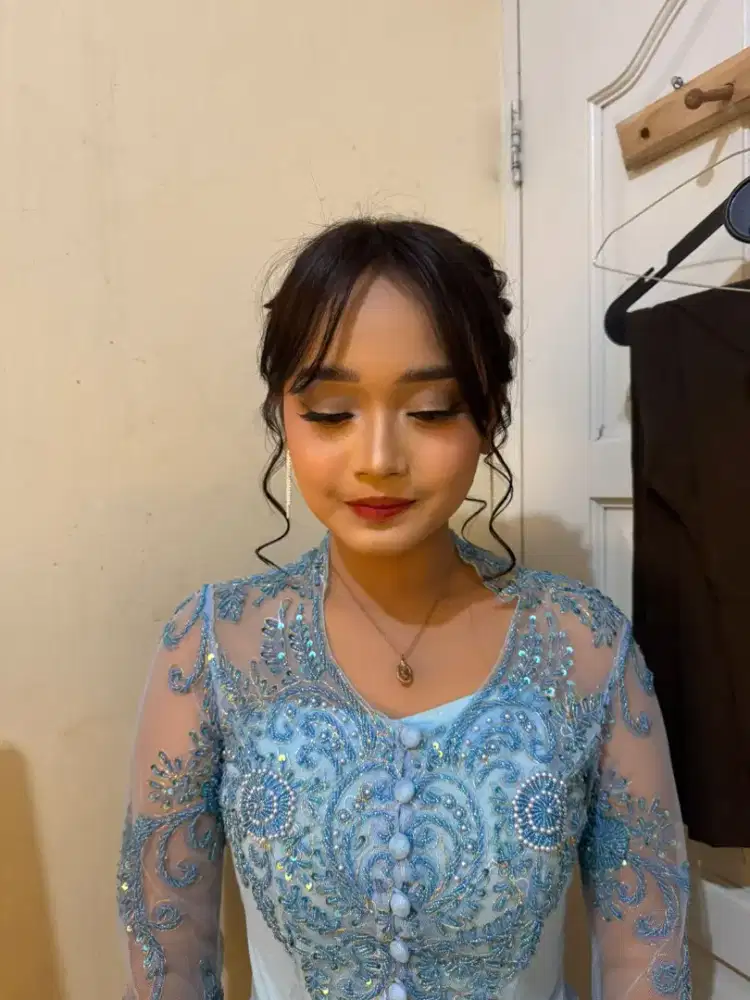 MAKEUP ARTIST UNTUK SEMUA ACARA