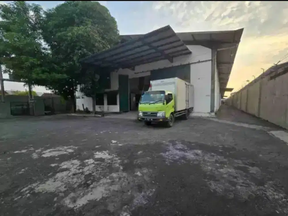 Dijual Cepat Gudang Bagus Siap Pakai Lokasi Strategis Palur, Karanganyar Luas 5332m2 BU!!