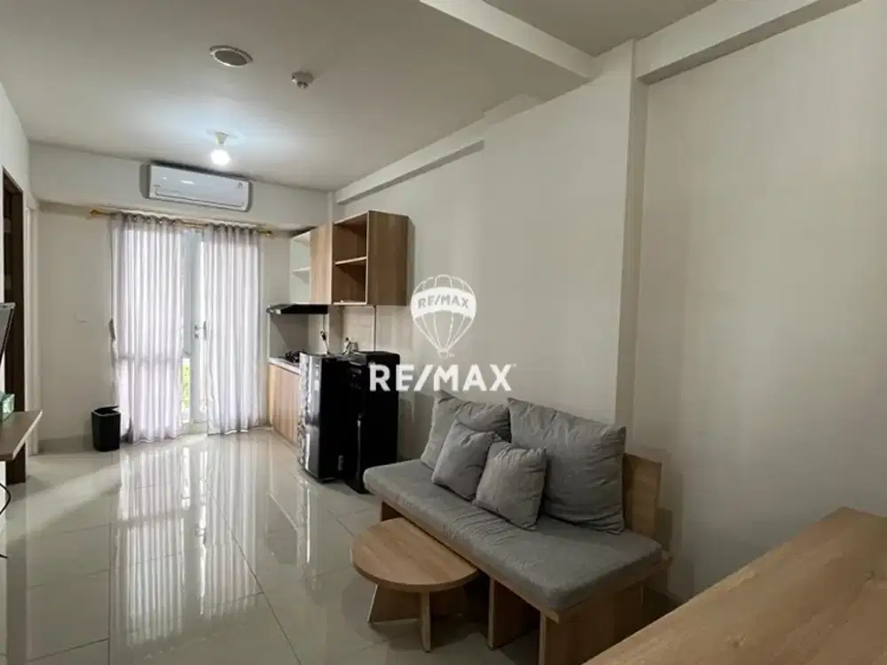 Disewakan 2 Bedroom Pulo Gadung - Full Furnish, Lantai 3, View Kolam Renang