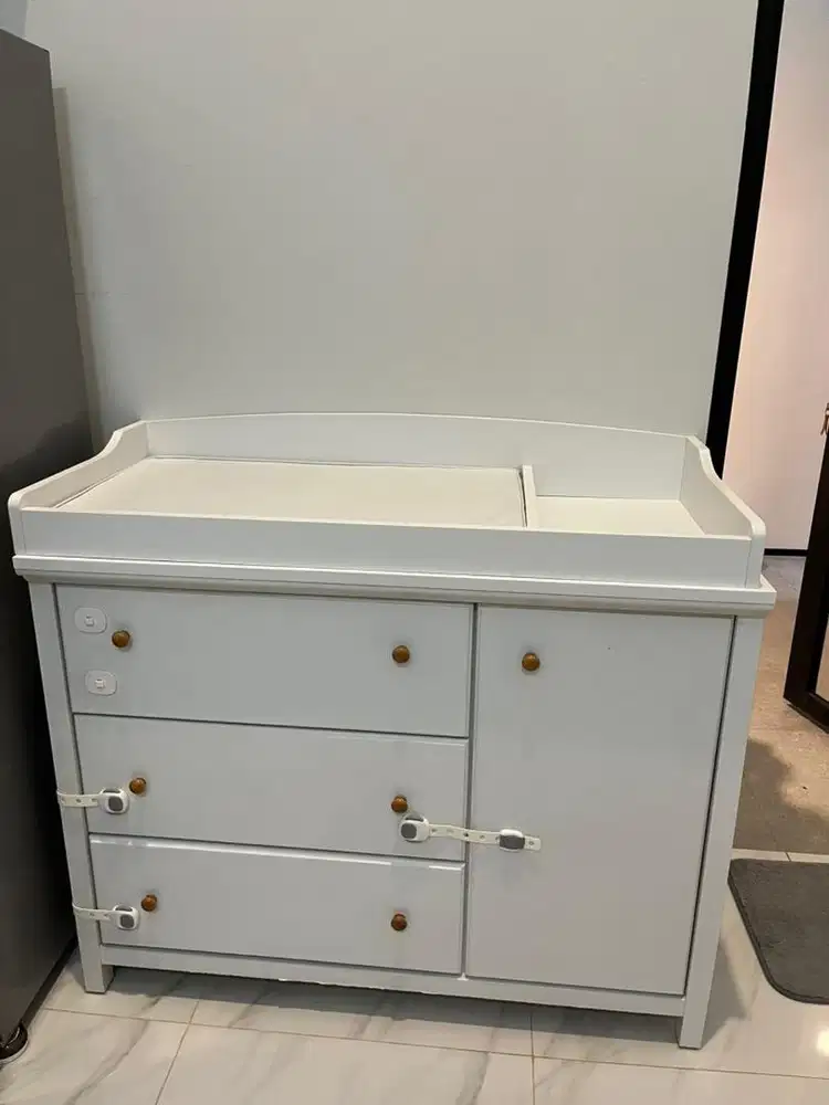 Lemari Popok Bayi/Baby Tafel Changing Table