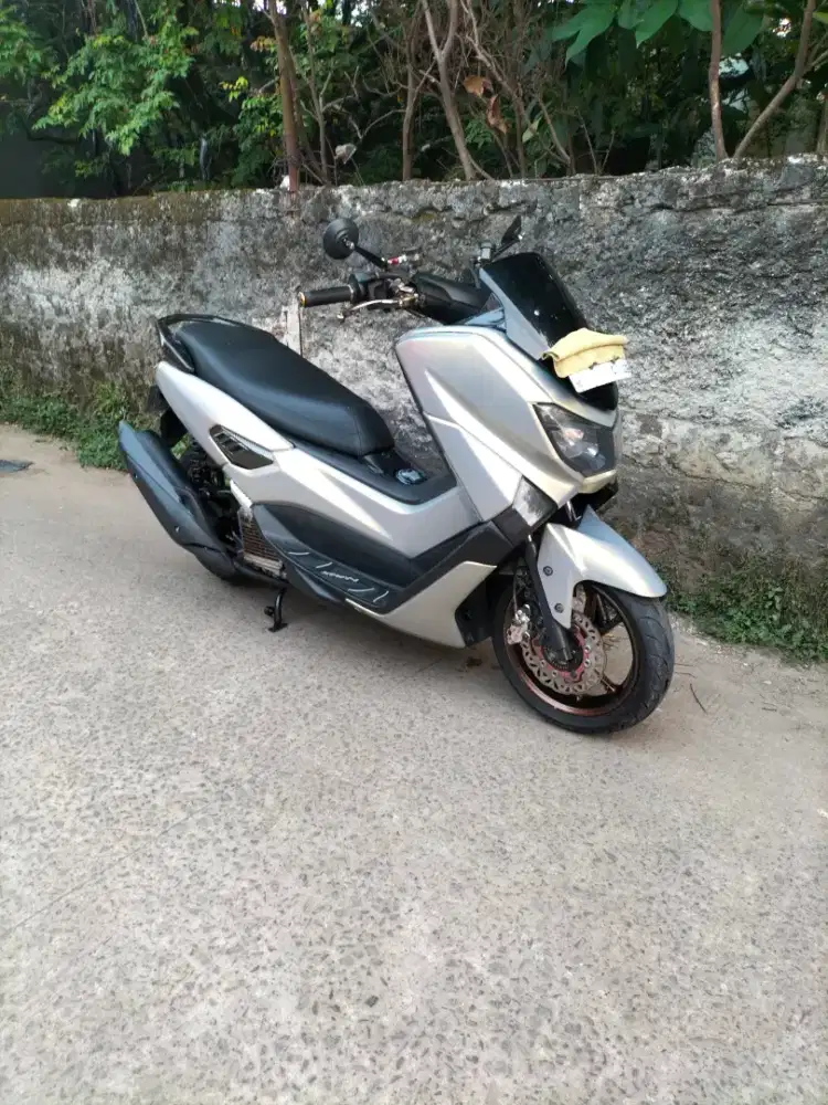Di jual Yamaha NMAX Surat lengkap