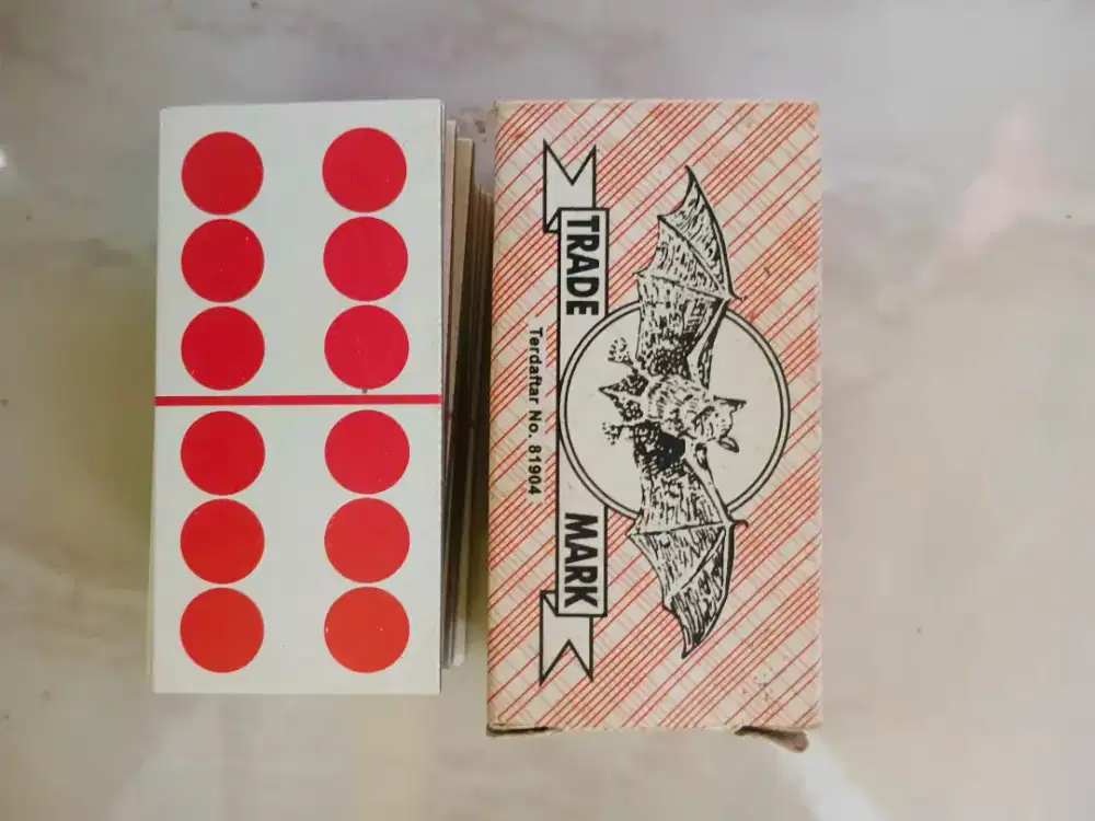 Kartu bermain domino