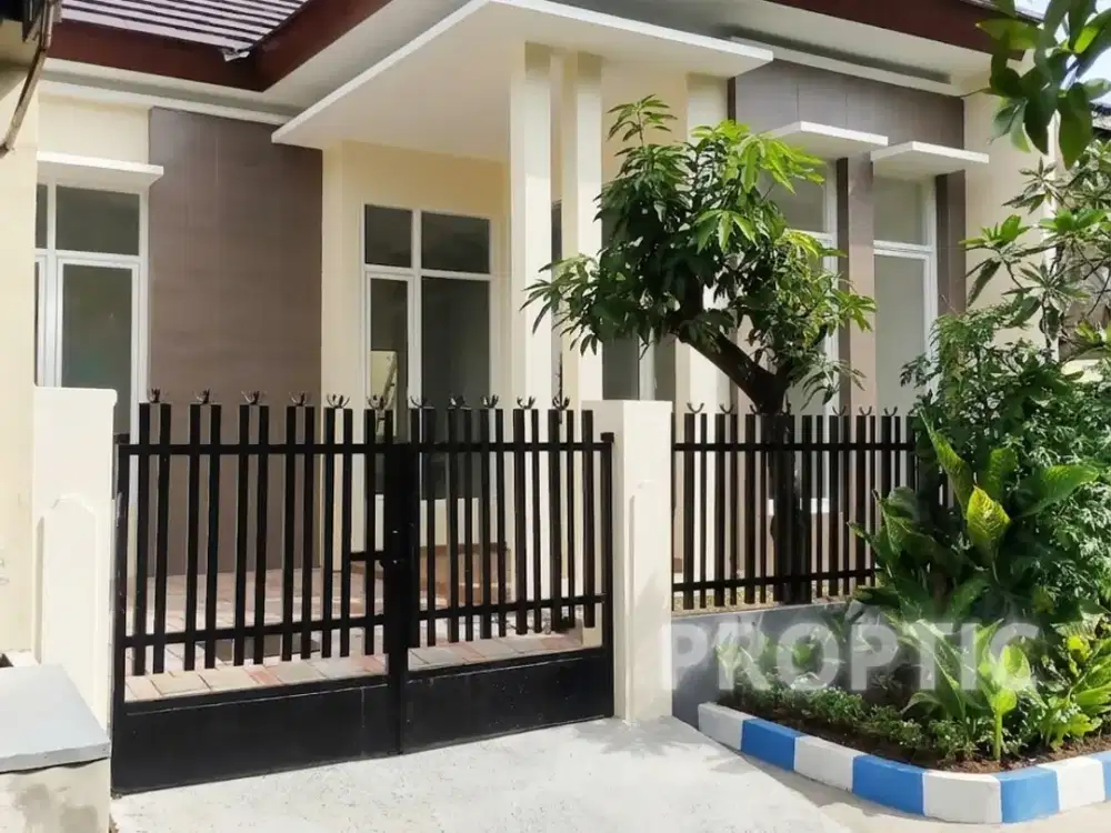 Rumah 1Lantai Wisma Tropodo Sidoarjo - Rm180apd