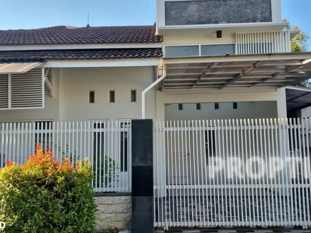Rumah 1.5 Lantai Wisma Tropodo waru Sidoarjo - RM184APD
