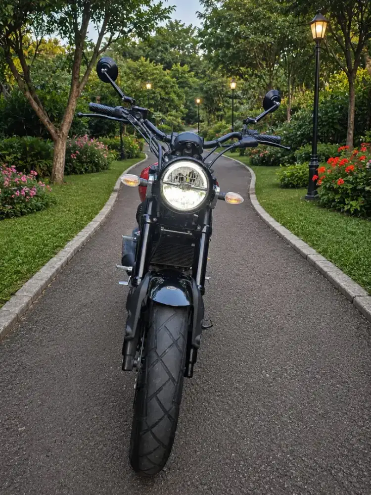 Yamaha XSR155 tahun 2023