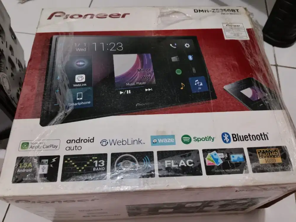 Head unit pioneer DMH-Z5350BT apple carplay android auto