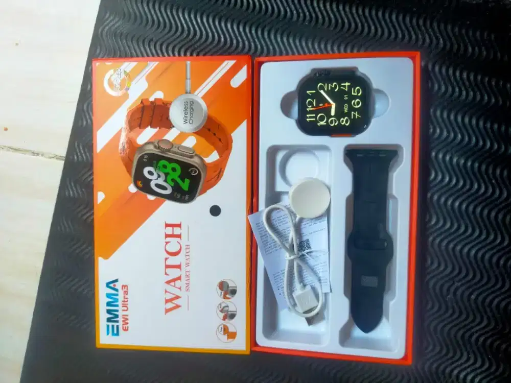 Jam tangan smartwatch